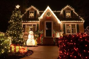Holiday lighting leasing explained