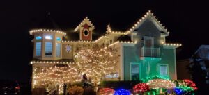 Cost of Professional Holiday Lighting