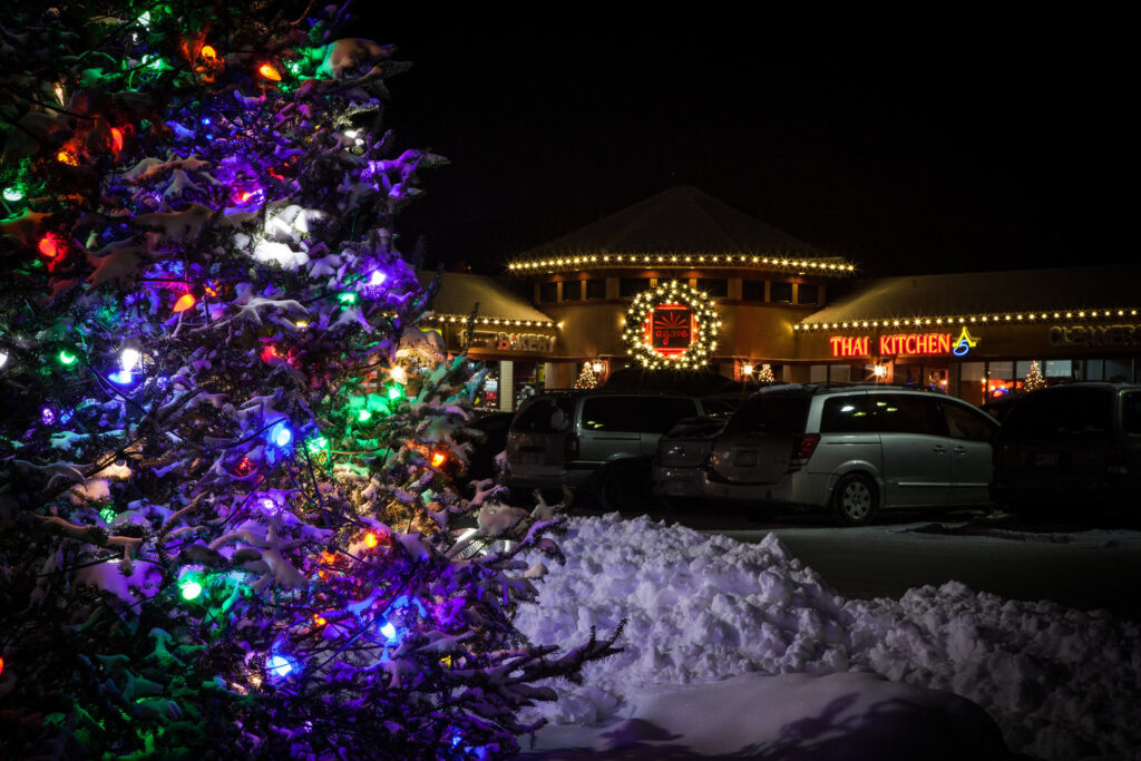 Retail Centers Holiday Lighting Services